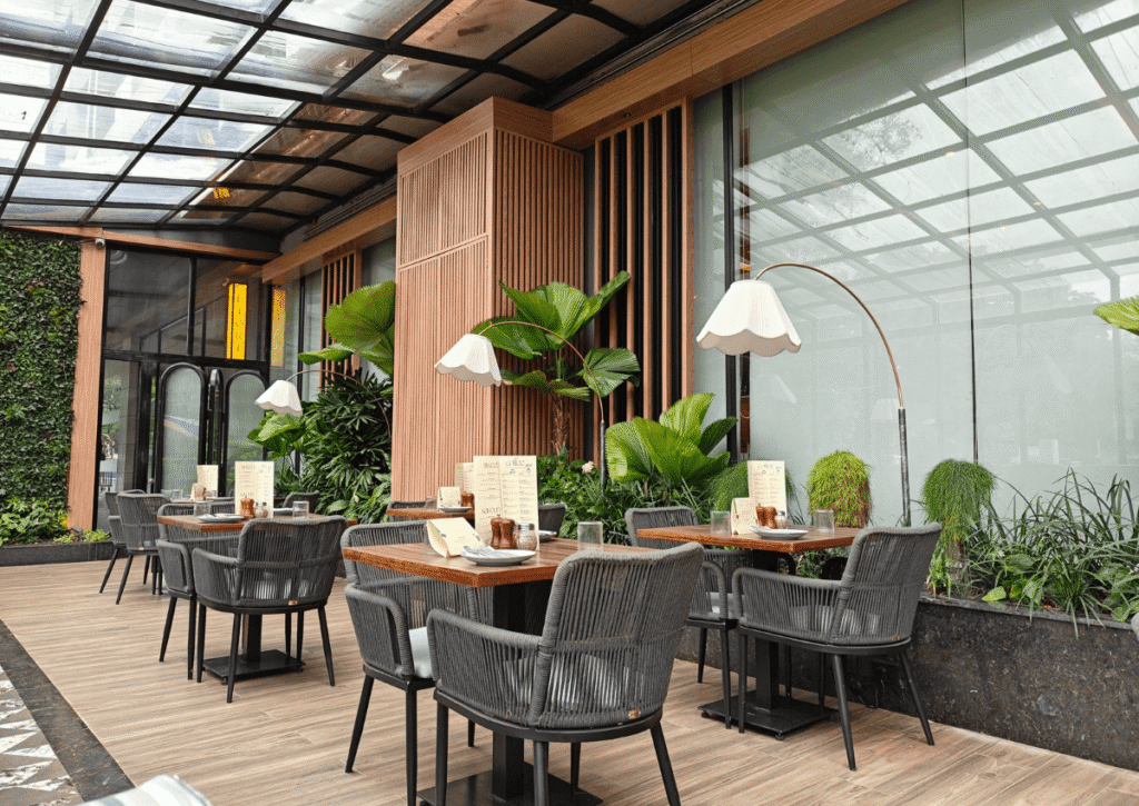 Fiori, a cafe in Lonavala's interiors. Must-visit during your 1-day road trip to Lonavala.